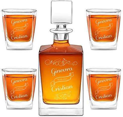 Maverton kit Caraffa con 4/6 bicchieri per whisky - Decanter con incisione personalizzata - da 810 ml per anniversario o nozze - Bottiglia da whisky in vetro - pensiero per coppia - Fidanzati