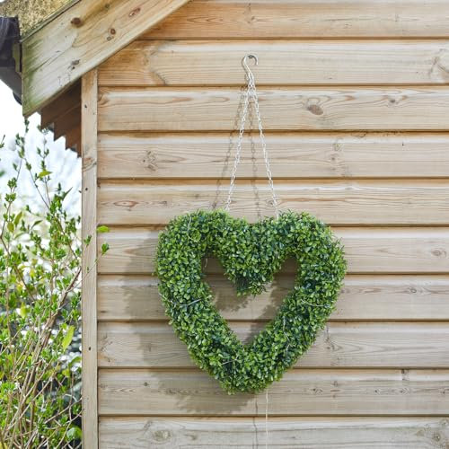 Green Boxwood Heart - 40cm Weather & UV Resistant Outdoor Garden Artificial Topiary Plant Hanging Decoration with 2 Way Metal Hanging Chain for Wall, Fence, Door, Pergola, Patio Decking or Area