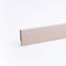 Leiste24 Dekor-Sockelleiste 60mm I Fußleiste 60 Höhe I stabiles MDF mit Dekor I Länge 2.600 mm I Bodenleiste mit integriertem Kabelkanal + Clipfräsung I Ahorn Natur