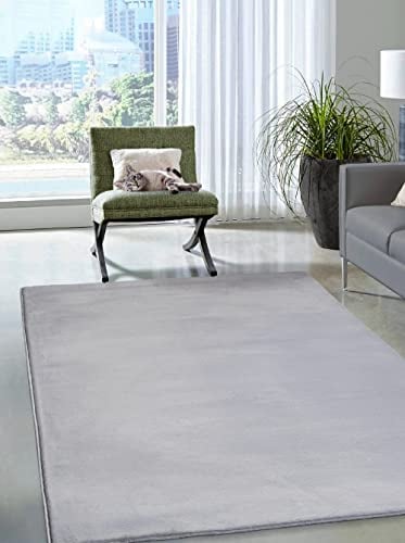 the carpet Cosy kuschelig Warmer Fellteppich, weich und elegant, waschbar und Fußbodenheizung geeignet, Öko-Tex Zertifiziert, Grau, 200 x 280 cm