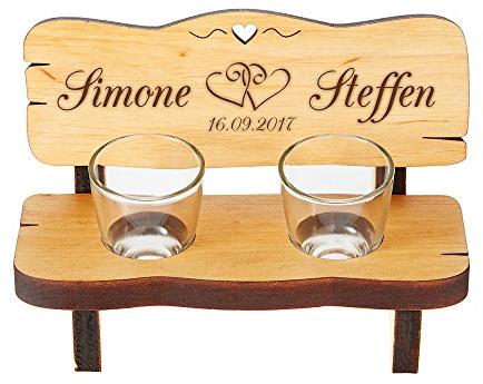 Casa Vivente Schnapsbank mit Gravur, Mit 2 Shotgläsern, Motiv Herzen, Personalisiert mit Namen und Datum, Hochzeitsgeschenk