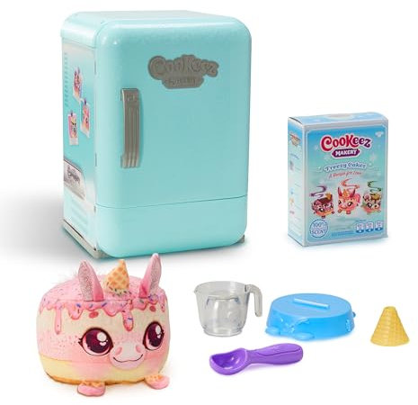 Freezy Cakez de Cookeez Makery. ¡Mezcla y Decora! Mete la Masa en la Nevera y, al sacarla, se habrá Convertido en un Peluche Interactivo y perfumado Que tiembla de frío. ¿Qué Freezy Cake prepararás?