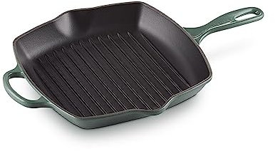 Le Creuset Signature Enamelled Cast Iron Grillit Frying Pan With Helper Handle and Two Pouring Lips, For All Hob Types and Ovens, 26 cm, Artichaut, 20183267950422