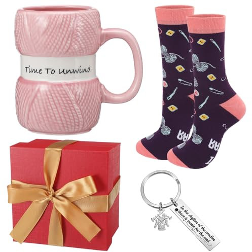 Tioncy 4 Pcs Christmas Knitting Gift Set Christmas Coffee Mugs Novelty Socks for Women Knitting Lovers Keychains Xmas Funny Crocheter Gift for Her Mom Grandma Mother's Day with Red Gift Box (Pink)
