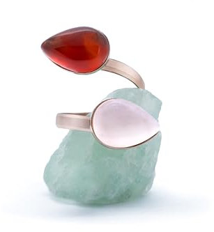 Anello Contrariè Argento e Oro Rosa: Passione e Armonia in un Abbraccio di Agata Rossa e Quarzo Rosa - Gioiello Fatto a Mano in Italia - Regalo Straordinario per Donna - Anello Originale con Pietre