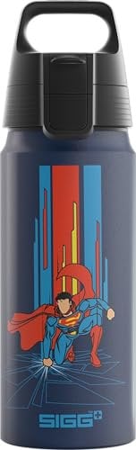WMB SIGG - Alu Trinkflasche Kinder ONE Superman Blau - Kohlensäuregeeignet - Auslaufsicher - Federleicht - BPA-frei - Klimaneutral Zertifiziert - Sport & Schule - Blau - 0,6L