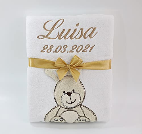 BotoBaby® - Babydecke mit Namen und Geburtsdatum - Geschenk Taufe Geburt ★ (Weiß - Hase b)