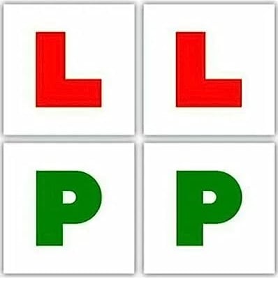VapourOn 2X Fully Magnetic Car L-Plates and P-Plates for car magnetic Extra Thick Self Adhesive Strong Learner Plates, No Melting Easy to Use and Move UK (2 x P Plates)