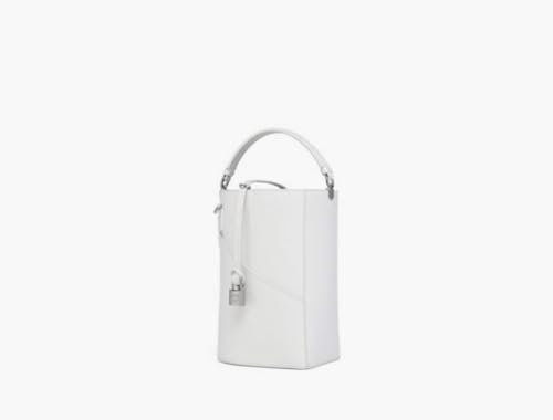 MCM Small PHENOMENON Boston Bag in Nappa Leather (Weiß) – Luxuriöse Designer-Handtasche aus Weichem Nappaleder mit Abnehmbarem Schultergurt, Streetwear-Design in Limitierter Auflage