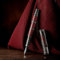Hongdian D5 Qin Dynasty Füllfederhalter Rot Silber, Extra feine Feder Kolbenfüllstift, Retro Chinesisches Totem Gravur Glattes Schreiben Füller mit Stiftbox Set