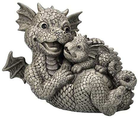 Pacific Giftware Gartenfigur Drachen Baby liegt auf Mamas Bauch 21 cm - Gartendrache Fantasy Deko Statue Garten Figur