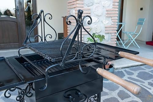Barbecue in ferro battuto ZINCATO pesante con alette portatutto e griglia ribaltabile 80 × 45 × 70 cm