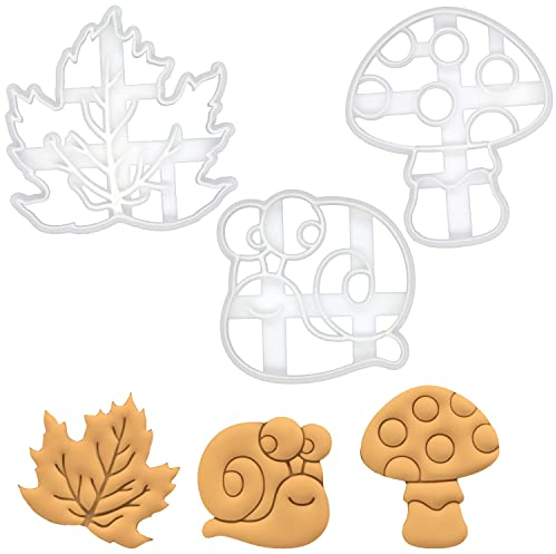 ensemble de 3 emporte-pièces à thème fantaisiste (motifs: champignon, escargot et feuille d'érable), 3 pièces