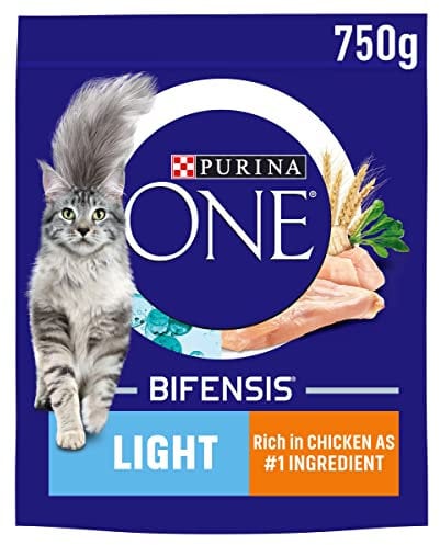PURINA ONE Light Chicken Dry Cat Food 750g (Pack of 4)