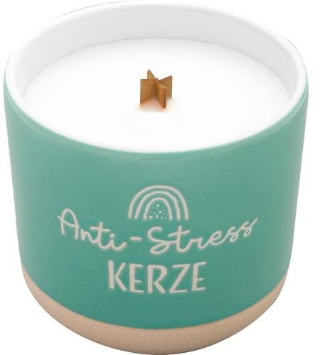 GRUSS & CO Kerze mit Motiv Anti-Stress | Kerze in Steinzeug-Becher, Sojawachs, mit Holzdocht, Höhe 7,6 cm, Durchmesser 8,6 cm | Dekoartikel, Geschenk | 73943