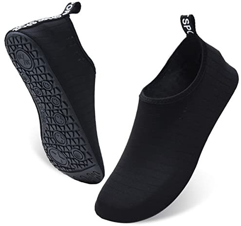 AUXDIQ Chaussures Aquatiques Homme Femme Chaussures de Plage Chaussures de Natation Séchage Rapide Chaussures d'eau Chaussettes Aqua, Mode 1 Noir, 38/39 EU