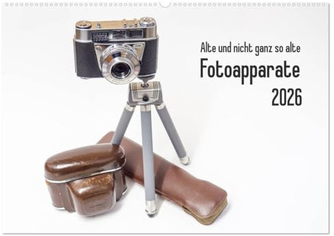 Alte und nicht ganz so alte Fotoapparate (Wandkalender 2026 DIN A2 quer), CALVENDO Monatskalender: Bilder von alten und neueren Fotoapparaten (CALVENDO Hobbys)