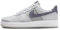 Nike Air Force 1 '07 LV8 - Zapatos para hombre, Platino puro/gris claro de carbono-lobo, 11