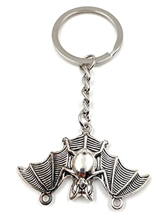 Onwomania - Fledermaus hängend Schlüsselanhänger - Metall Glücksbringer ideal als Geschenk z.B. für den besten Freund, die beste Freundin, Mama - Für Männer, Frauen & Kinder