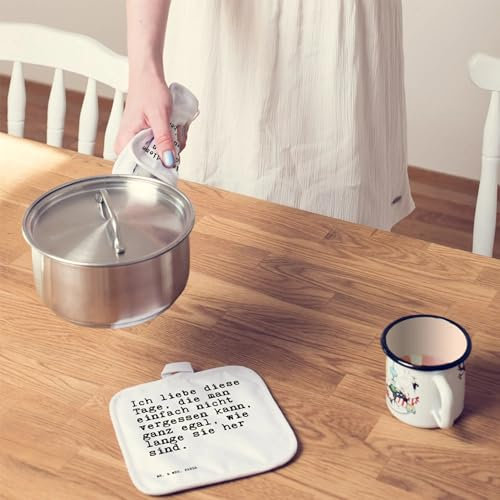 Mr. & Mrs. Panda 2er Set Topflappen Ich Liebe Diese Tage,... - Geschenk, Freundin, Sprüche, Ofenhandschuhe, Spruch Geschenke, Mann, Ofenhandschuh,