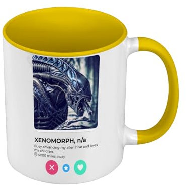 Premium Quality Yellow Colour Mug – Xenomorph Alien Extraterrestrial Social Network Meeting Love – Mug with Handle and Coloured Interior