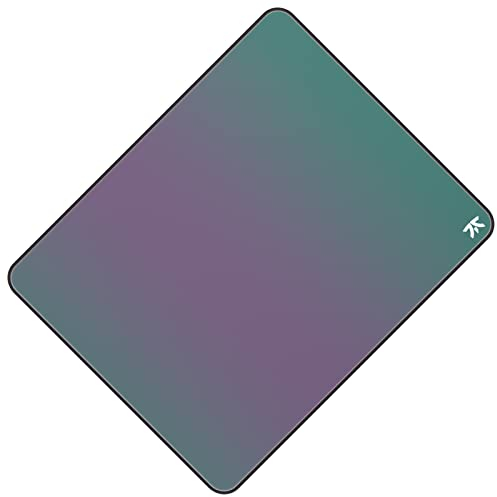 Fnatic Jet L Pro Gaming Mauspad für Esports | Geschwindigkeitswasserdichte Oberfläche | Genähte Kanten und rutschfeste Gummiunterseite | Größe Large | Holografisches Laminat | 465 x 372 x 3mm