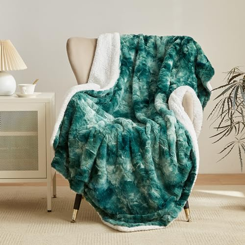 Wajade Kunstfelldecke – Sherpa Schafdecke – Comfort Luxuriöse Flauschige Kuscheldecke – weiche Decke für Couch und Bett – 160 x 200 cm –Dunkelgrün