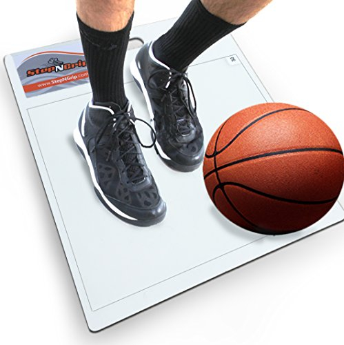 Courtside Basketball-Matte, weiß, Basismodell mit 38,1 x 45,7 cm austauschbaren Blättern, Basketballschuh-Griffverstärker, klebriges Pad für Basketballschuhe, Tritt- und Griff-Basketball-Klebepad