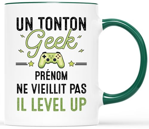 𝗖𝗔𝗗𝗘𝗔𝗨 𝗣𝗟𝗨𝗦 Mug Personnalisé Prénom - Mug Un Papa Geek Ne Vieillit Pas Il Level Up - Cadeau Anniversaire Personnalisé Pour Papa, Cadeau Humour Âge, Mug Anniversaire Amusant (Tonton - Vert)
