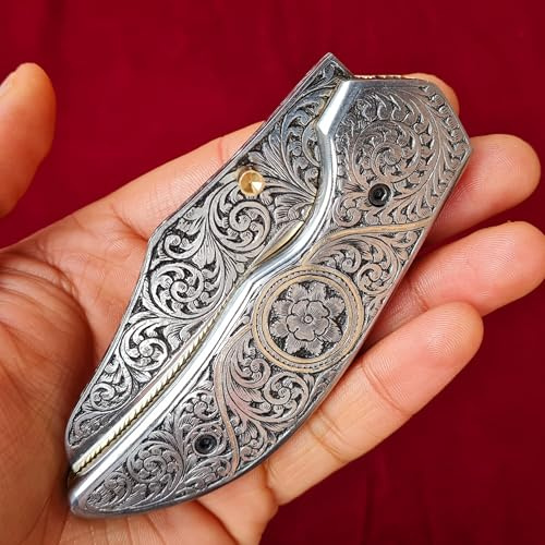 CRAFTOMATIK Handgravierte Taschenmesser | Klappmesser | 440C Edelstahl klinge | Edelstahl und Messing Griff | Handgefertigt Outdoor Camping Messer | FK48