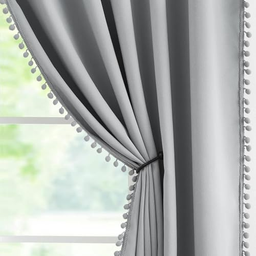 Verdunkelungsvorhänge mit Bommel für Schlafzimmer, 137,2 cm, wärmeisoliert, energiesparend, Vorhänge für Wohnzimmer, dreifach gewebt, Fenstervorhänge für Kinderzimmer, Kinderzimmer, Gästezimmer, 137,2