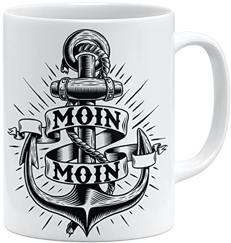 OM3® Anker + Moin Kaffee-Tasse mit Spruch - Seemann Tattoo Style Maritim Küstenliebe Norddeutsch Küste - Keramik Becher - 325ml - Beidseitig Bedruckt - Weiss