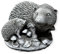 OriginalPaul Skulp & Betondesign Igel mit Jungem - Frostsichere Steinfigur aus Beton Maße Höhe/Breite/Tiefe: 12/20/14 cm Gewicht ca. 3,75 kg