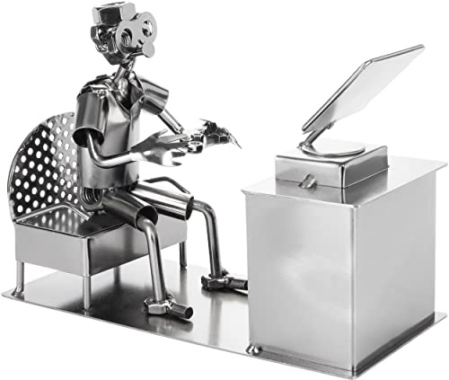 BRUBAKER Schraubenmännchen Gamer mit Controller - Zocker Eisenfigur Metallmännchen - Handarbeit Metallfigur - Videospiel Konsolen Dekoration - Gaming Geschenk für Männer und Frauen
