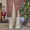 URBNLIVING 3 x beleuchtete LED-Weihnachtsbaumkegel, Weihnachtskegel-Pyramiden mit LED-Lichterketten für Heimdekoration, Fensterdisplay, 40–80 cm hoch, 3 x AA-Batterien (weiß mit Glitzer)