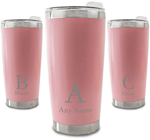 Taza de viaje personalizable de 500 ml, color rosa claro con diseño de inicial y nombre, personalizable con cualquier inicial o letra