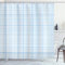 ABAKUHAUS Seafoam Duschvorhang, Traditionell Plaid Motiv, Stoffliches Gewebe Badezimmerdekorationsset mit Haken, 175 x 240 cm, Baby Blue Weiß