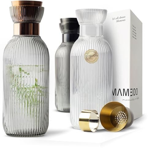 MAMEIDO Carafe Eau en Verre 1,5l - Carafe en Verre avec Couvercle et Passoire, Pichet Eau élégant pour Les Occasions Spéciales à Offrir (Smoke Copper, 1500ml)