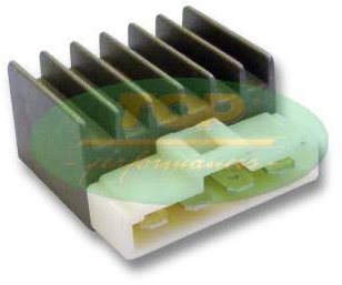 RE00014_12 REGOLATORE TENSIONE CORRENTE COMPATIBILE CON APRILIA SCARABEO 50 2T 00 > 05 TOP PERFORMANCE