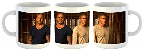 Unified Distribution Prison Break - Wenworth Miller, Dominic Purcell - Tasse mit Motiv Bedruckt, 300ml C-Henkel. Tolles Geschenk für Büro, Küche, Geburtstag, Ihre Neue Lieblingstasse zum Frühstück