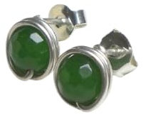 Grüne Jade Ohrstecker 925 Silber, eingefasste Ohrringe facettiert Sterlingsilber (t722)