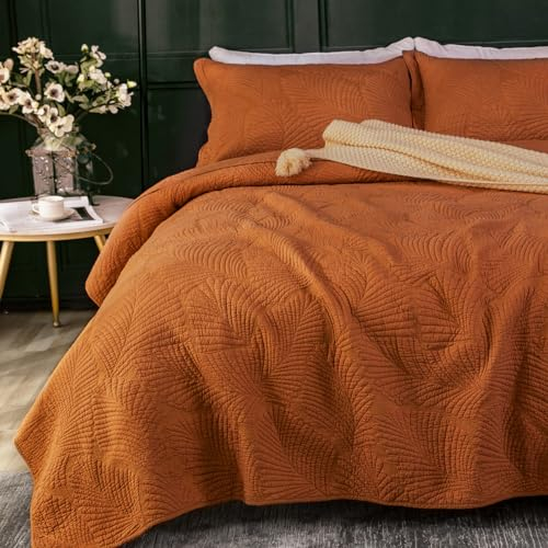 Qucover Tagesdecke 240x260cm Orange,100% Baumwolle Tagesdecke Bettüberwurf, Ultra Weiche Tagesdecke Stickerei, Bedspreads 240x260, Steppdecke mit 2 Kissenbezügen, Sofa Überwurfdecke Wohndecke für Bett