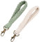 Rundago 2 Stück Schlüsselanhänger Frau Makramee 18 cm, Handgefertigtes Armband Schlüsselband, Boho Geflochtener Schlüsselanhänger, für Schlüssel, Autoschlüssel (Weiß, Sojagrün)