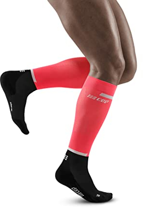 CEP - THE RUN COMPRESSION SOCKS TALL für Herren | Lange Laufsocken in pink/schwarzmit Kompression | Regenerierende Kompressionsstrümpfe für Männer | Gr. V | XL