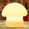 ZKLiLi Pilz Nachtlicht für Kinder, Nette Nachtlampe für Kindergarten, Squishy Silikon Pilz Touch Lichter für Kleinkind Zimmer Dekor, mit USB wiederaufladbar, Geschenke für Baby Mädchen und Jungen