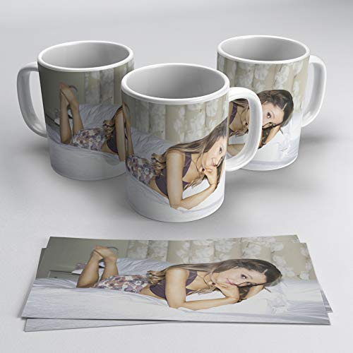 Tasse Ariadna personaje femenino famoso (im Bett)