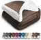 Gräfenstayn® Dicke Kuscheldecke flauschig & super weich - warme Sherpa-Fleecedecke in Lammfell-Optik als Wohndecke, Tagesdecke & Sofadecke - Überwurf Decke Sofa & Couch (Dunkelbraun 200x150)