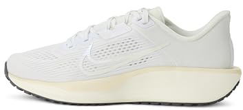Nike Nike Quest 6 Straßenlaufschuh für Damen, weiß, 41 EU