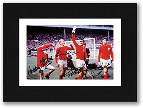 NOBBY STILES, GEOFF HURST, MARTIN PETERS & BOBBY MOORE Signed 8x6 Inch Mounted Photo Print Pre Printed Signature England World Cup 1966 - Autograph Football Gift, Ready To Be Framed