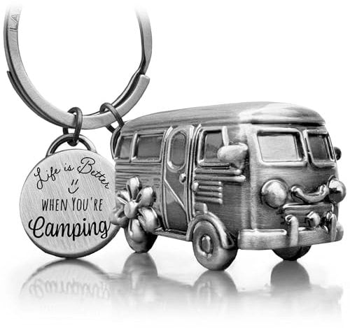 LANOLU Schlüsselanhänger Camping Glück, Wohnwagen Geschenk, Wohnmobil Geschenk für das Camping und für Camper, 3D Anhänger- Wohnwagen Zubehör aus Metall